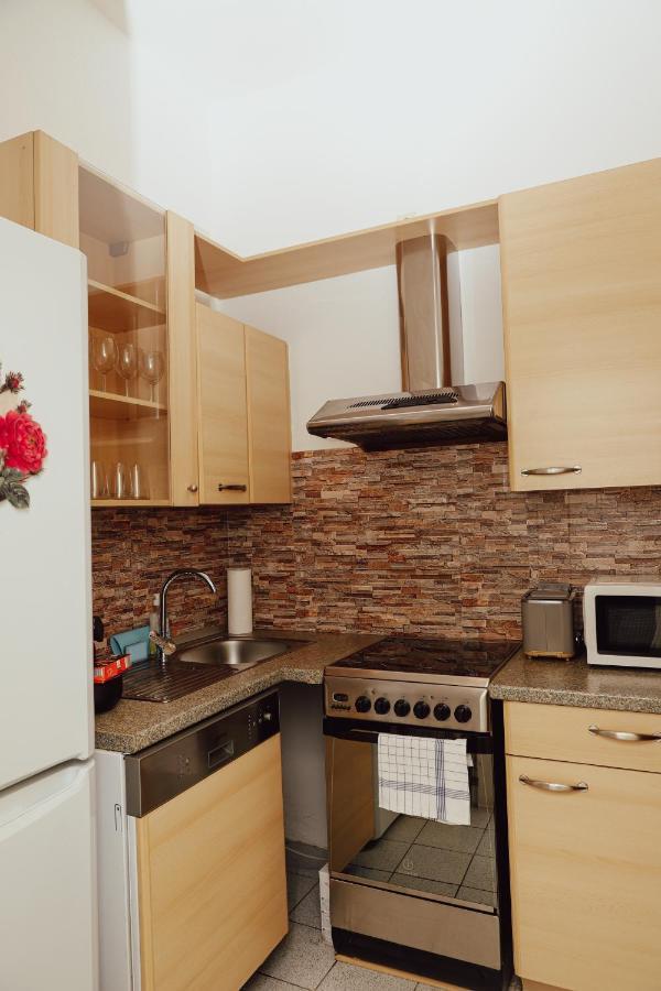 Ruhiges Terrassen Apartment Виена Екстериор снимка