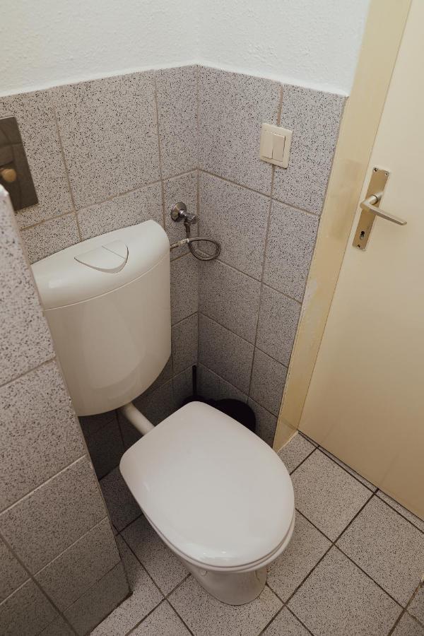 Ruhiges Terrassen Apartment Виена Екстериор снимка